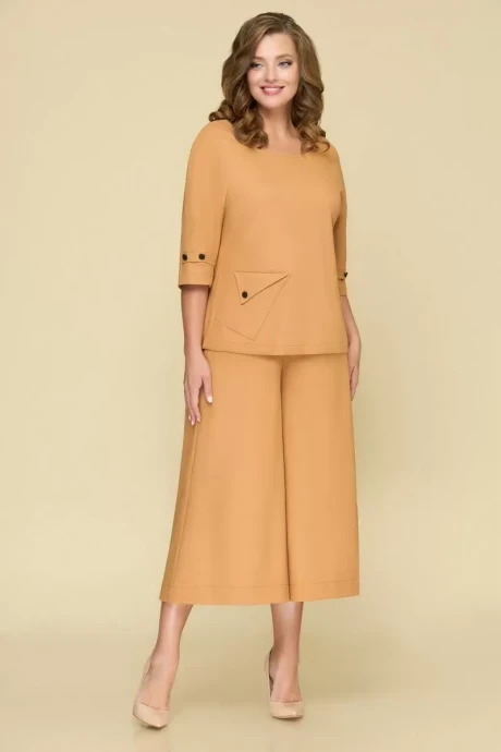 Брючный костюм Дали 2566 кэмел #1
