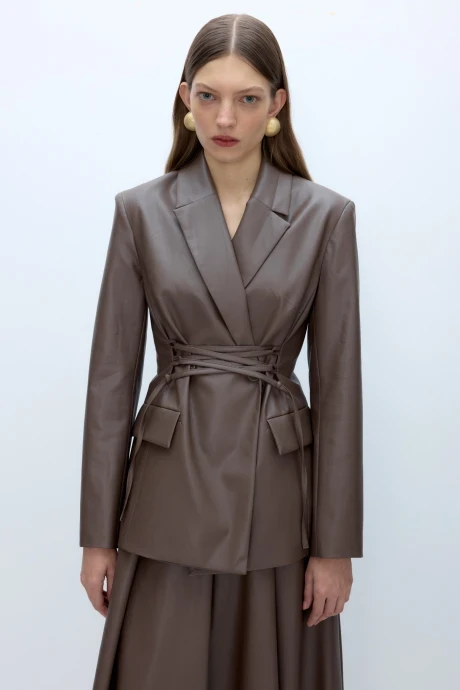 Приталенный жакет (пиджак) из экокожи PiRS 5671 мокко #1
