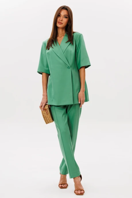 Брючный костюм Ларс Стиль 1089 зеленый двойка #1