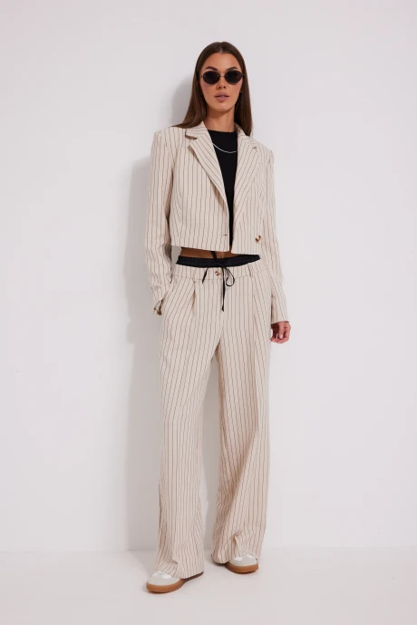 Брючный костюм NOW 1598 бежевый_в_полоску, черный тройка #1
