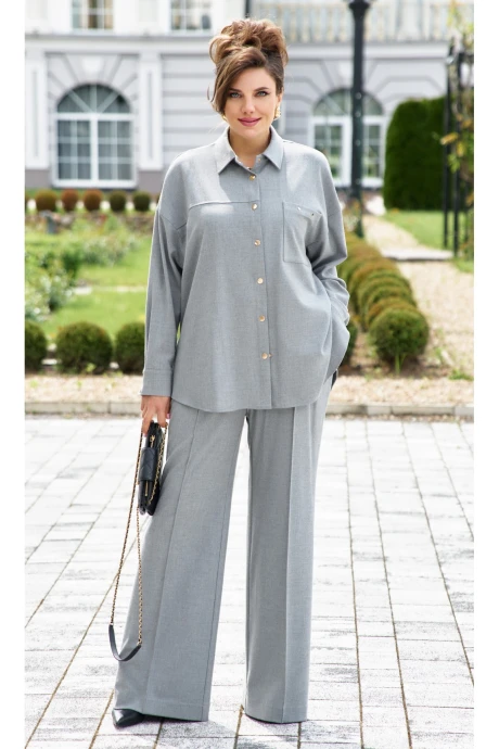 Брючный костюм Vittoria Queen 25963 серый #1