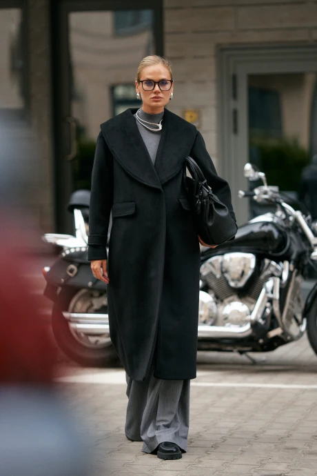 Пальто Beautiful&Free 7019 черный #1