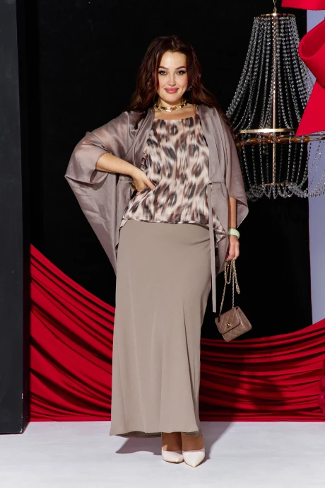 Юбочный костюм Vittoria Queen 27443 бежевый, принт тройка #1