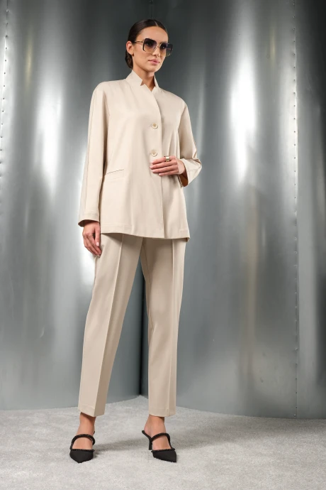 Брючный костюм Erika 7348-1 бежевый двойка #1