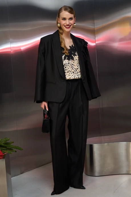 Брючный костюм Lokka 1744В черный тройка #1