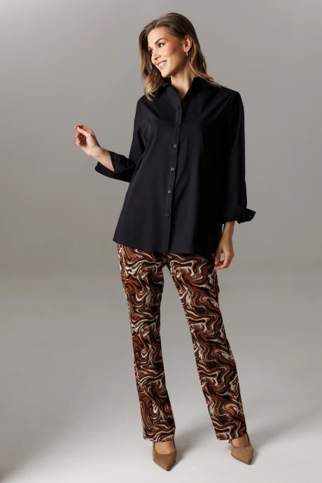 Брючный костюм Ларс Стиль 1196 черный, молочно-коричневый принт двойка #1