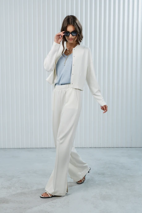 Брючный костюм Romgil РП0109-ВИ2 молочный #1