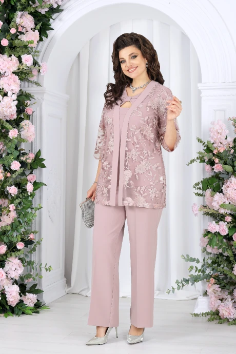 Брючный костюм Нинель Шик 7498 пудра тройка #1