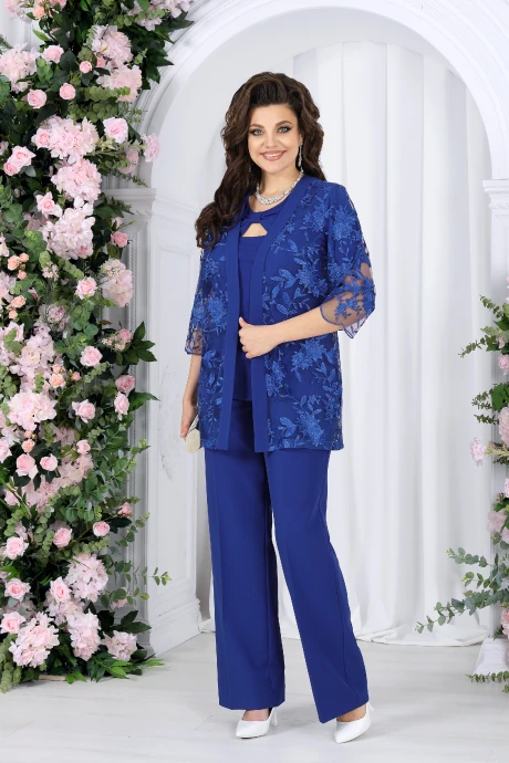 Брючный костюм Нинель Шик 7498 васильковый тройка #1