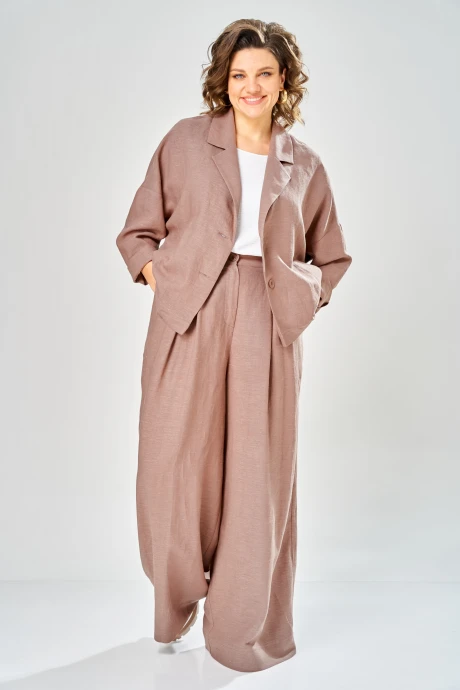 Брючный костюм Diamant 2158 капучино #1