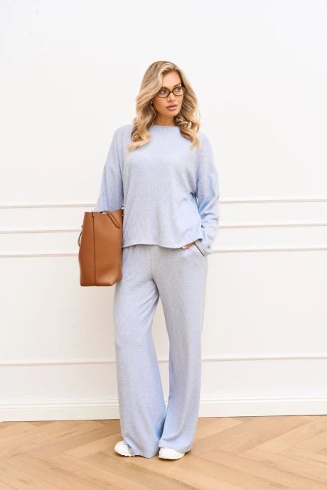 Брючный костюм AMUARt 1060 голубой #1