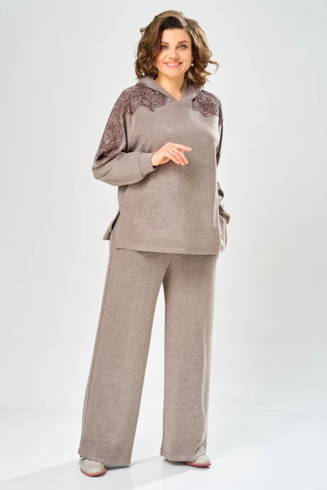 Брючный костюм Diamant 2147 капучино #1