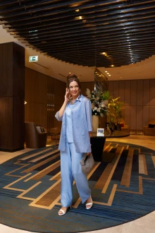 Брючный костюм Beautiful&Free 6447 голубой тройка