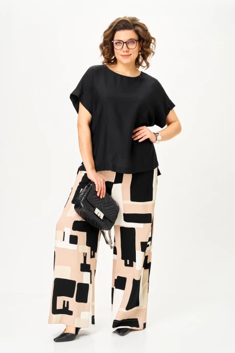 Брючный костюм Michel Chic 1384 песочно-черная графика #1