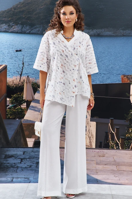 Брючный костюм Vittoria Queen 29233 молочный, цветочный принт двойка #1