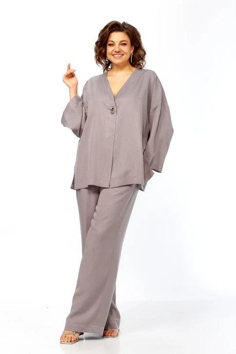 Брючный костюм Diamant 2164 лаванда #1