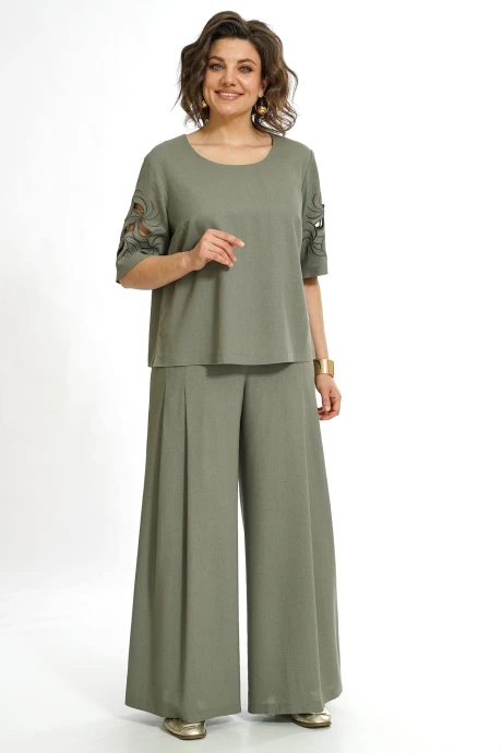 Брючный костюм ALANI COLLECTION 2551 олива #1