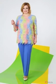 Брючный костюм ЛаКона 1036 с васильковыми брюками